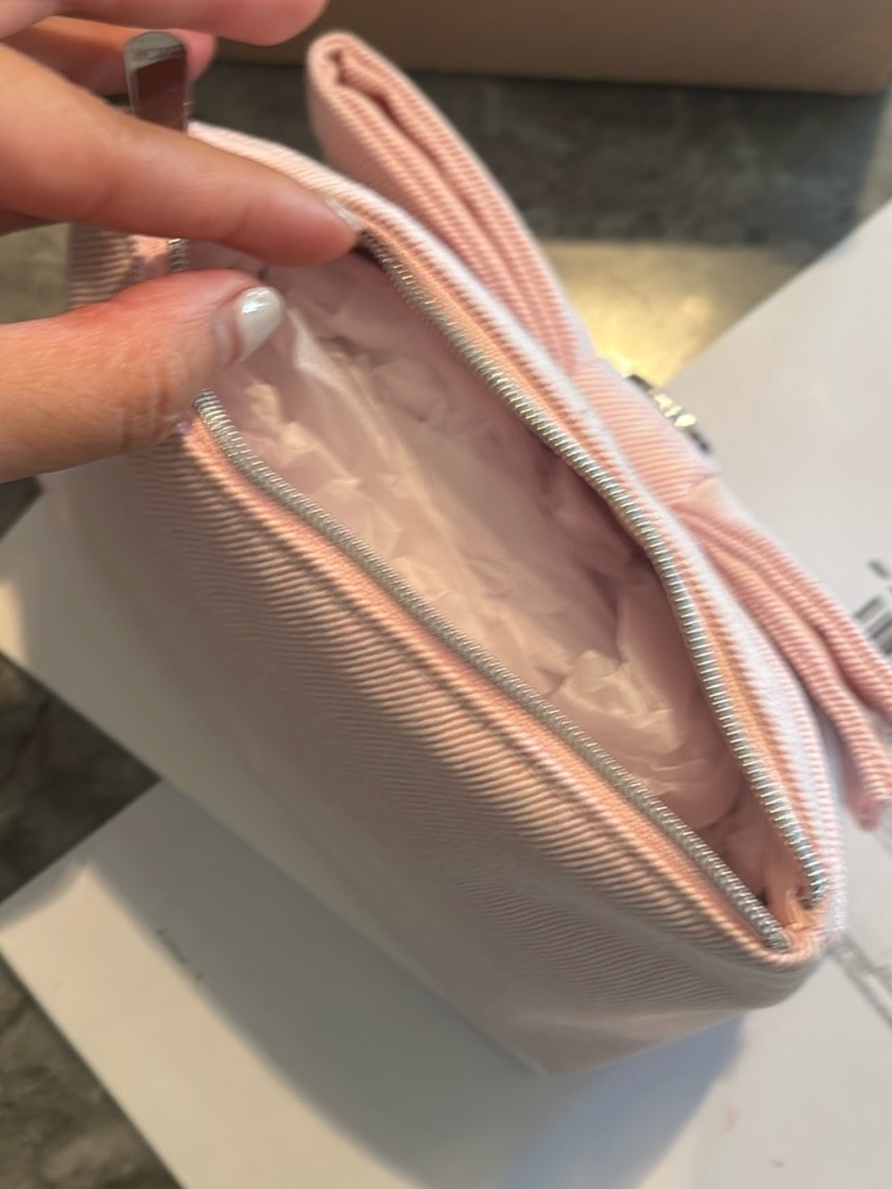 Dior Ribbon Clutch - Picture 5 of 5